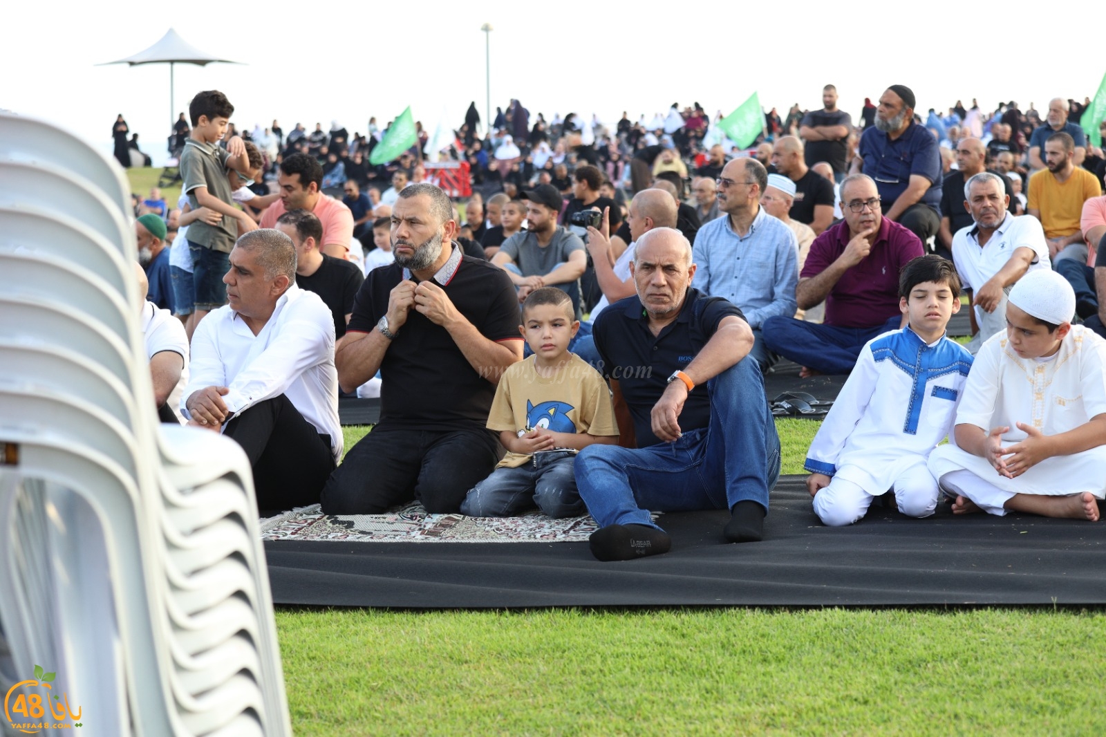 أهالي يافا يؤدون صلاة عيد الأضحى المبارك في متنزه العجمي